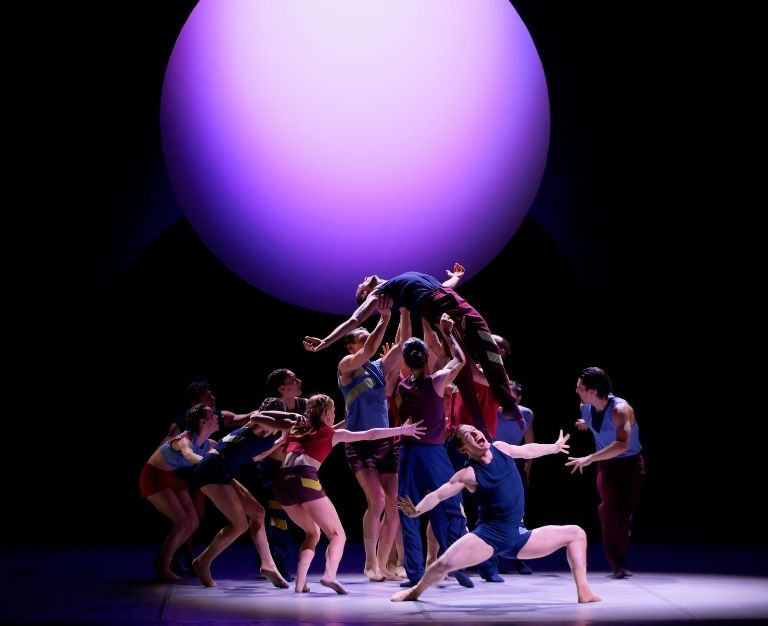 Çağdaş dans ve canlı müziğin etkileyici buluşması... CCN/Aterballetto festivalde